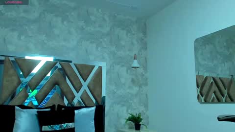 little aitana  online show from December 4, 2024, 4:10 am