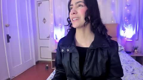 Aitana online show from November 19, 2025, 12:05 pm