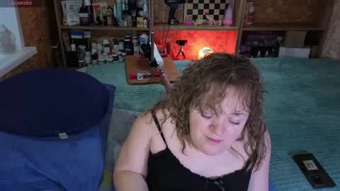 Snapshot of akindmodel chatting on November 8, 2025, 2:01 am Natalie online show from November 8, 2025, 2:01 am