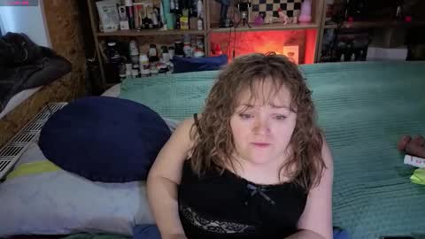 Snapshot of akindmodel chatting on November 16, 2025, 3:01 am Natalie online show from November 16, 2025, 3:01 am