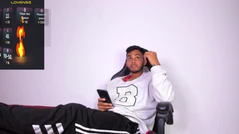 Snapshot of akira_tattoo chatting on March 7, 2025, 1:53 am Akira online show from March 7, 2025, 1:53 am