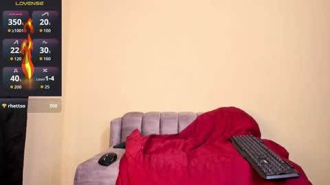 Snapshot of akira_tattoo chatting on October 18, 2025, 12:02 am Akira online show from October 18, 2025, 12:02 am