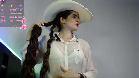 Snapshot of alahia_sky chatting on November 15, 2025, 12:13 pm online show from November 15, 2025, 12:13 pm