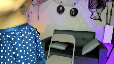 Alaia online show from October 21, 2025, 8:42 pm