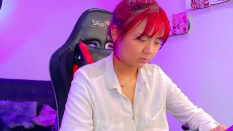 Snapshot of alaiarogers chatting on January 15, 2025, 5:47 pm Alaia online show from January 15, 2025, 5:47 pm