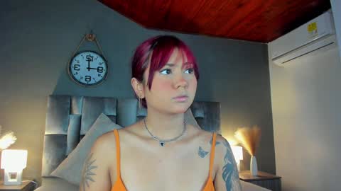 Snapshot of alaiarogers chatting on February 6, 2025, 11:32 am Alaia online show from February 6, 2025, 11:32 am