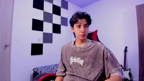 Snapshot of alan_boy01 chatting on October 3, 2025, 2:03 pm Alan Boy online show from October 3, 2025, 2:03 pm