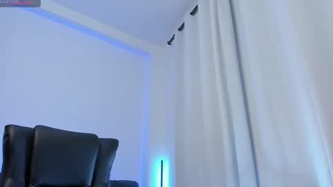 Snapshot of alan_rosee chatting on September 29, 2025, 2:11 pm Alan online show from September 29, 2025, 2:11 pm