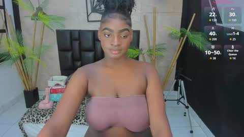 Snapshot of alana_bonny chatting on September 12, 2025, 12:27 pm Alana online show from September 12, 2025, 12:27 pm