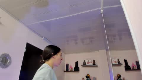 Maeve  online show from February 7, 2025, 11:12 am