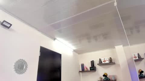 Maeve  online show from February 19, 2025, 10:45 am