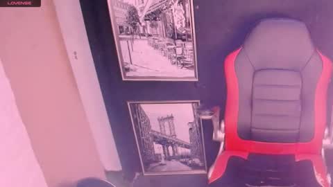 alanadelray online show from October 31, 2025, 7:53 am