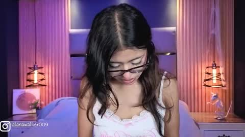 Sasha online show from November 21, 2025, 4:00 am