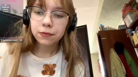 Stella online show from September 20, 2025, 10:38 am