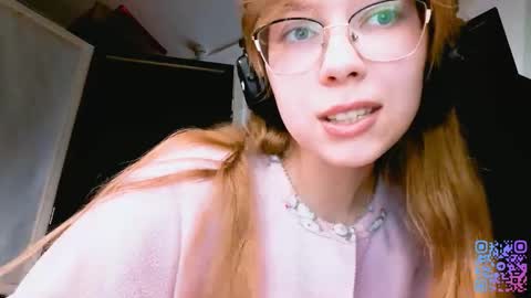 Snapshot of alanehadaller chatting on November 29, 2025, 9:12 am Stella online show from November 29, 2025, 9:12 am