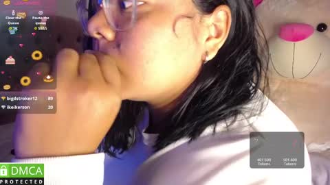 Snapshot of alanna_brunette chatting on March 5, 2025, 8:10 am lanna online show from March 5, 2025, 8:10 am