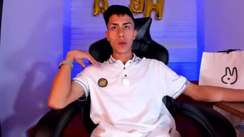 Snapshot of alannaughty_ chatting on December 14, 2024, 11:12 pm alannaughty_ online show from December 14, 2024, 11:12 pm