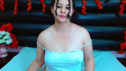 Snapshot of alasmith_ chatting on January 19, 2025, 7:46 am AlaSmith online show from January 19, 2025, 7:46 am