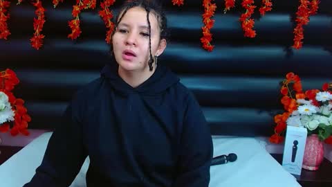 Snapshot of alasmith_ chatting on January 29, 2025, 1:48 am AlaSmith online show from January 29, 2025, 1:48 am