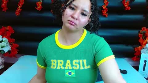 Snapshot of alasmith_ chatting on February 4, 2025, 4:59 am AlaSmith online show from February 4, 2025, 4:59 am