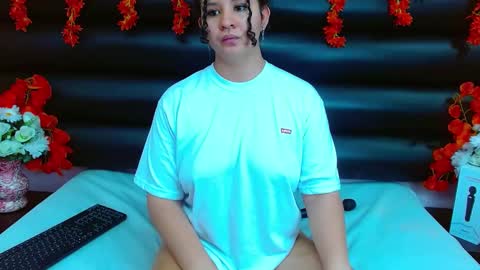 Snapshot of alasmith_ chatting on February 8, 2025, 4:57 am AlaSmith online show from February 8, 2025, 4:57 am