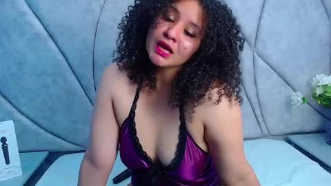 Snapshot of alasmith_ chatting on February 19, 2025, 5:27 am AlaSmith online show from February 19, 2025, 5:27 am