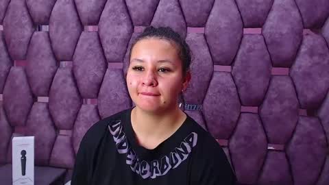 Snapshot of alasmith_ chatting on February 22, 2025, 5:44 am AlaSmith online show from February 22, 2025, 5:44 am