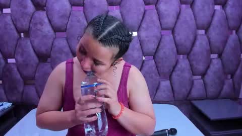 Snapshot of alasmith_ chatting on October 5, 2025, 2:10 am AlaSmith online show from October 5, 2025, 2:10 am