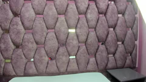 Snapshot of alasmith_ chatting on November 3, 2025, 1:19 am AlaSmith online show from November 3, 2025, 1:19 am