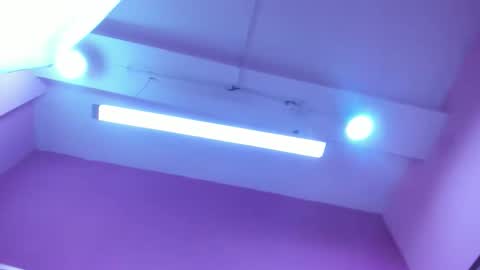 Snapshot of alasmith_ chatting on November 21, 2025, 1:48 am AlaSmith online show from November 21, 2025, 1:48 am