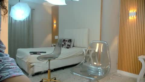 Snapshot of alayasmith chatting on December 2, 2025, 8:04 pm Alaya online show from December 2, 2025, 8:04 pm