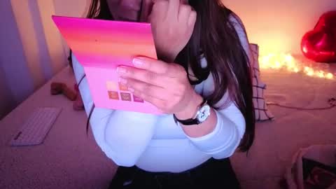 alba_toro535670 online show from September 23, 2025, 12:19 pm