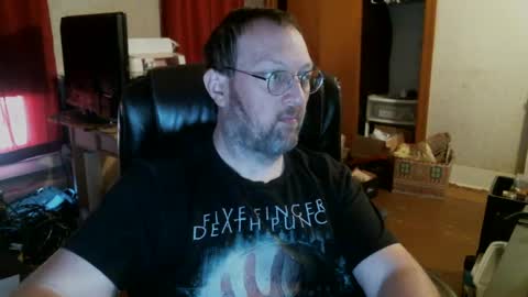 Snapshot of alberik2316 chatting on December 14, 2024, 5:25 pm Alberik online show from December 14, 2024, 5:25 pm