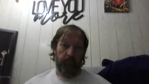 Snapshot of alberik2316 chatting on October 18, 2025, 6:41 pm Alberik online show from October 18, 2025, 6:41 pm