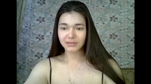 Snapshot of albi_glow chatting on October 9, 2025, 9:40 am Albi online show from October 9, 2025, 9:40 am