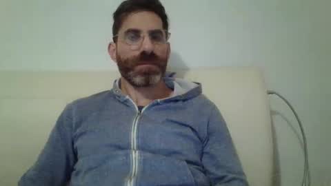 Snapshot of alcatrazcage chatting on December 19, 2024, 3:18 am Alcatrazcage online show from December 19, 2024, 3:18 am