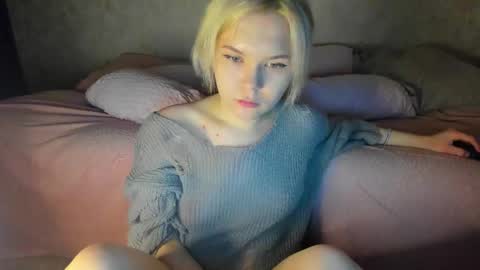 Snapshot of alchemyofsouls chatting on December 15, 2025, 12:04 am alchemyofsouls online show from December 15, 2025, 12:04 am