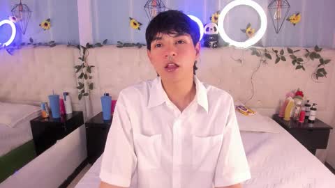 Snapshot of ale_aurarashi chatting on November 25, 2025, 3:17 am ale_aurarashi online show from November 25, 2025, 3:17 am