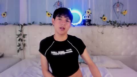 Snapshot of ale_aurarashi chatting on November 30, 2025, 1:31 am ale_aurarashi online show from November 30, 2025, 1:31 am