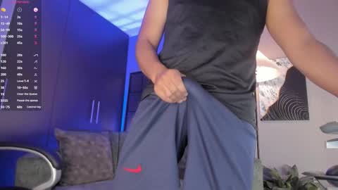 Snapshot of aleex_bayhas chatting on October 7, 2025, 5:37 am A L E X online show from October 7, 2025, 5:37 am