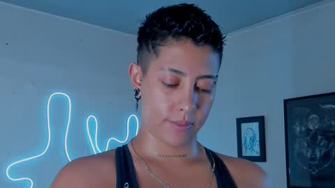 Alejandra online show from December 2, 2025, 10:05 pm