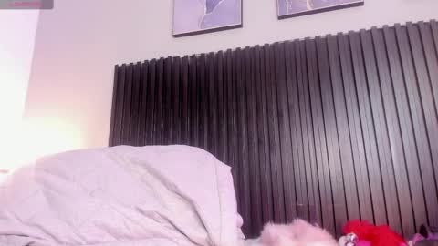Snapshot of aleja__slav3 chatting on February 22, 2025, 9:23 am aleja__slav3 online show from February 22, 2025, 9:23 am