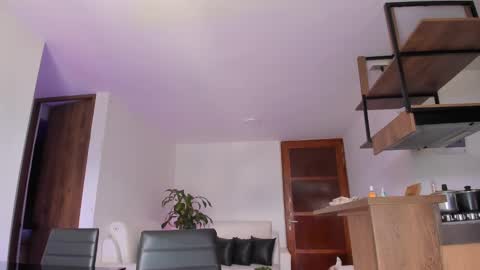 A L E J A N D R A online show from January 26, 2025, 6:48 pm