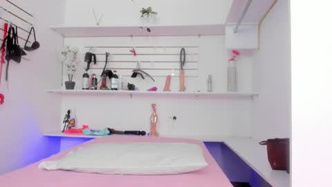 Snapshot of alejandra_dunn chatting on September 24, 2025, 12:41 pm Alejandra online show from September 24, 2025, 12:41 pm