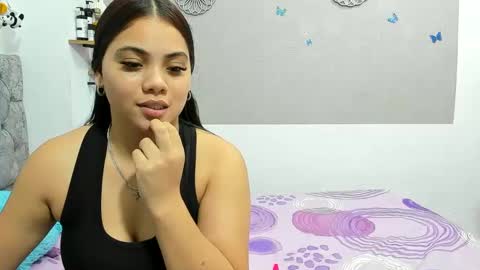 Snapshot of alejandra_evanss chatting on October 12, 2025, 1:04 am alejandra_evanss online show from October 12, 2025, 1:04 am