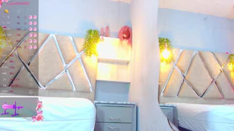 alejandra martins online show from December 14, 2025, 2:39 am