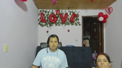 Snapshot of alejita_smithh chatting on March 4, 2025, 12:33 pm zoe and Kataleya online show from March 4, 2025, 12:33 pm