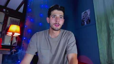 Snapshot of alejo_323__ chatting on January 27, 2025, 2:31 am alejo_323__ online show from January 27, 2025, 2:31 am