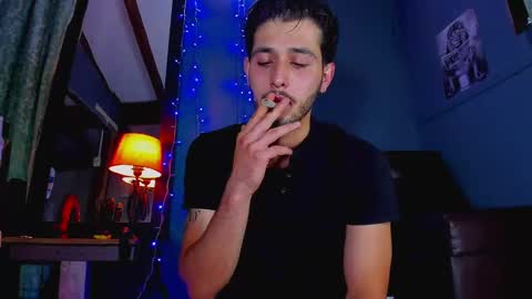 Snapshot of alejo_323__ chatting on February 18, 2025, 3:31 am alejo_323__ online show from February 18, 2025, 3:31 am