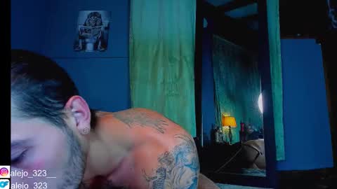 Snapshot of alejo_323__ chatting on October 11, 2025, 1:49 am alejo_323__ online show from October 11, 2025, 1:49 am